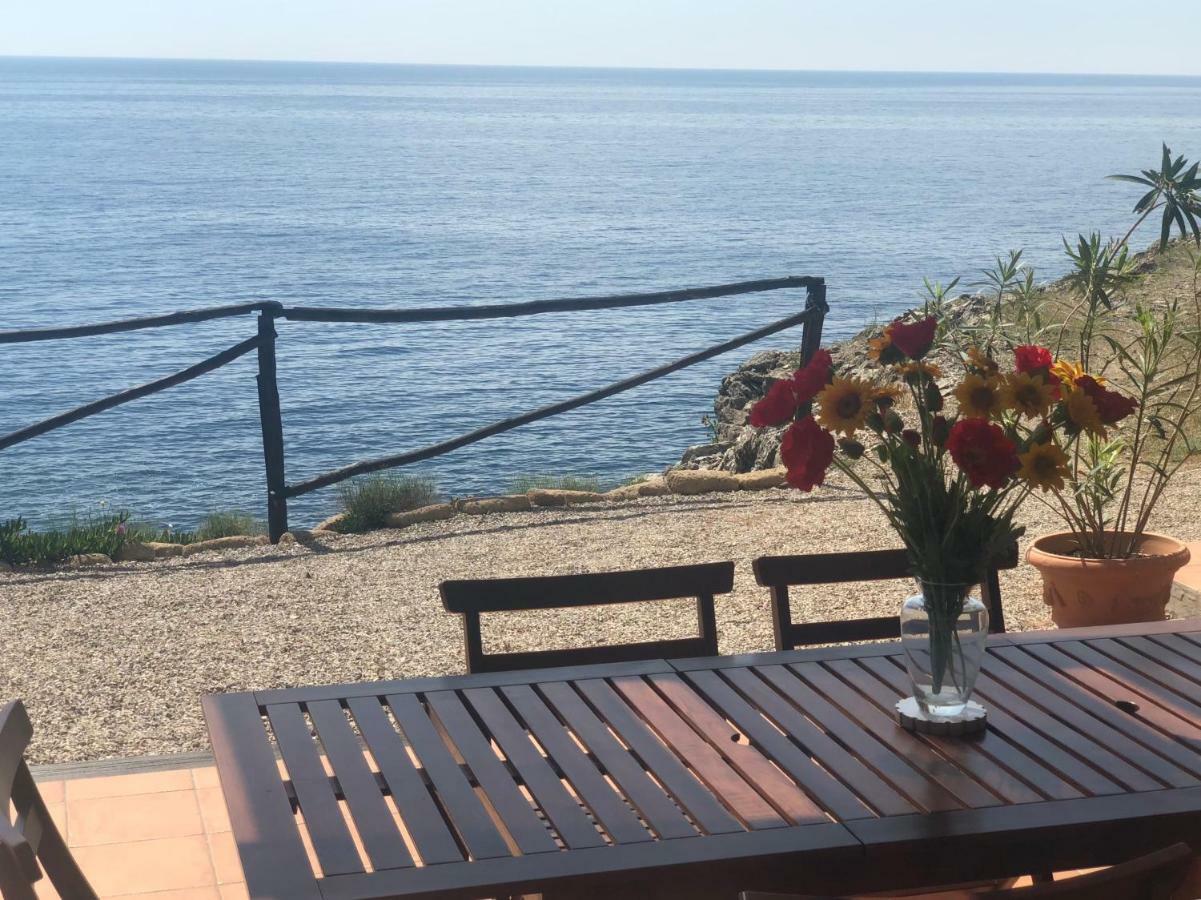 קאפוליברי Isola D'Elba Come In Barca, A Un Tuffo Dal Mare מראה חיצוני תמונה
